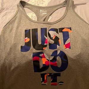 Nike tank XL